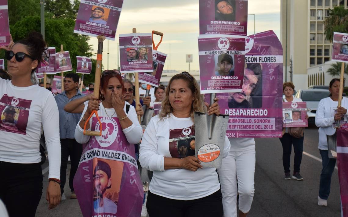 Madres Buscadoras De Sonora Colocan Mantas En Puentes De Hermosillo ...